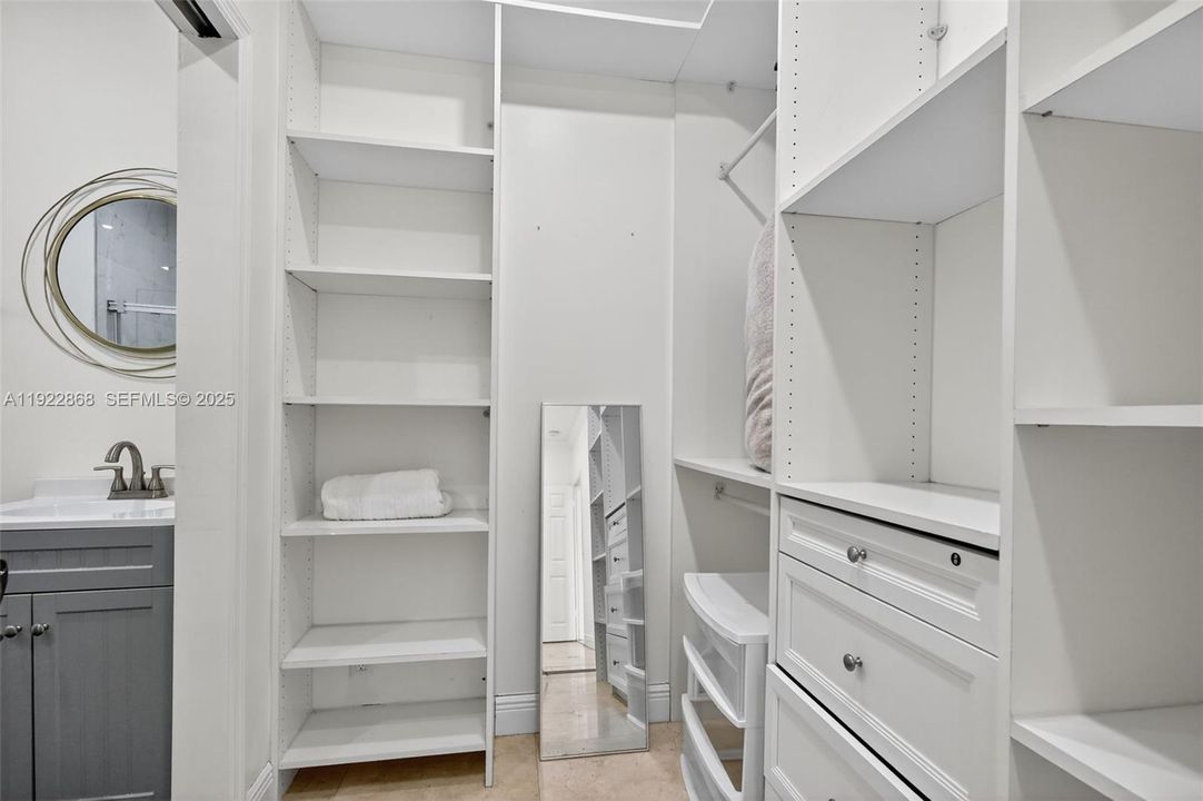 En Renta: $5,490 (3 camas, 3 baños, 2281 Pies cuadrados)