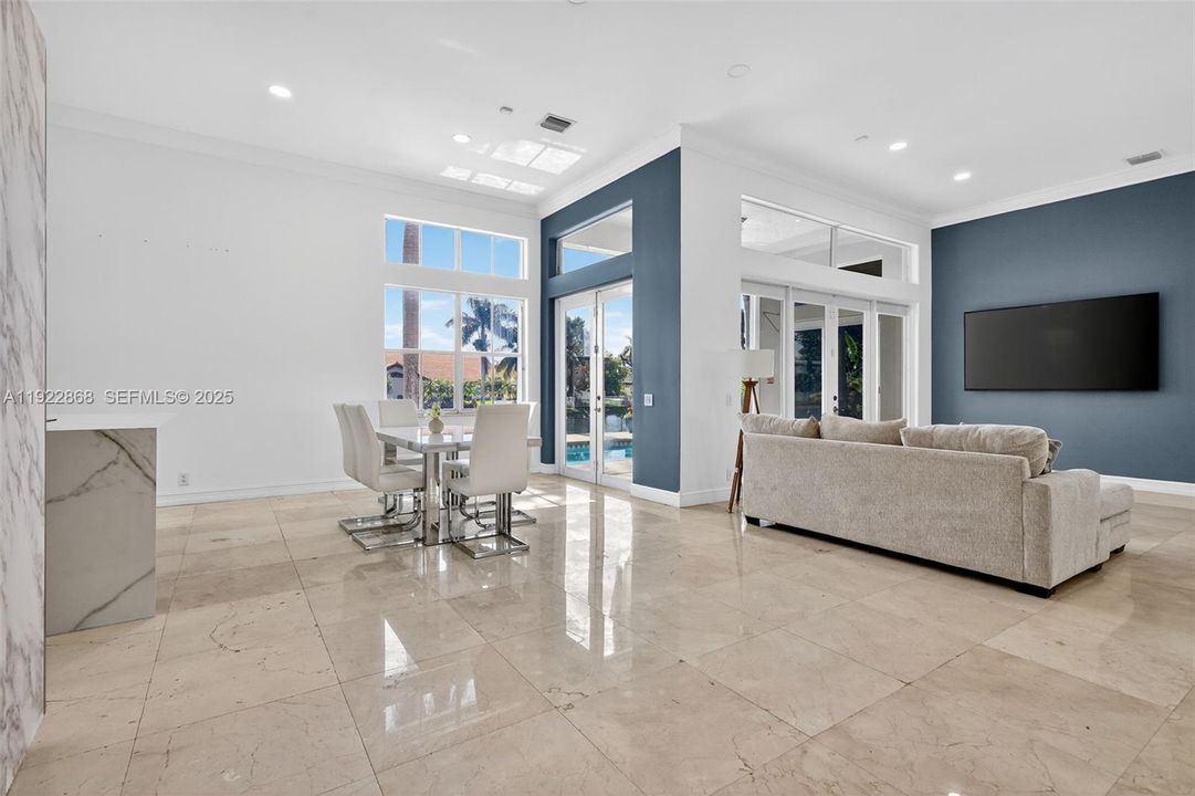 En Renta: $5,490 (3 camas, 3 baños, 2281 Pies cuadrados)