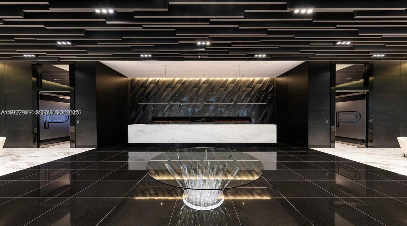 Под контрактом: $5,400 (2 спален, 2 ванн, 1244 Квадратных фут)