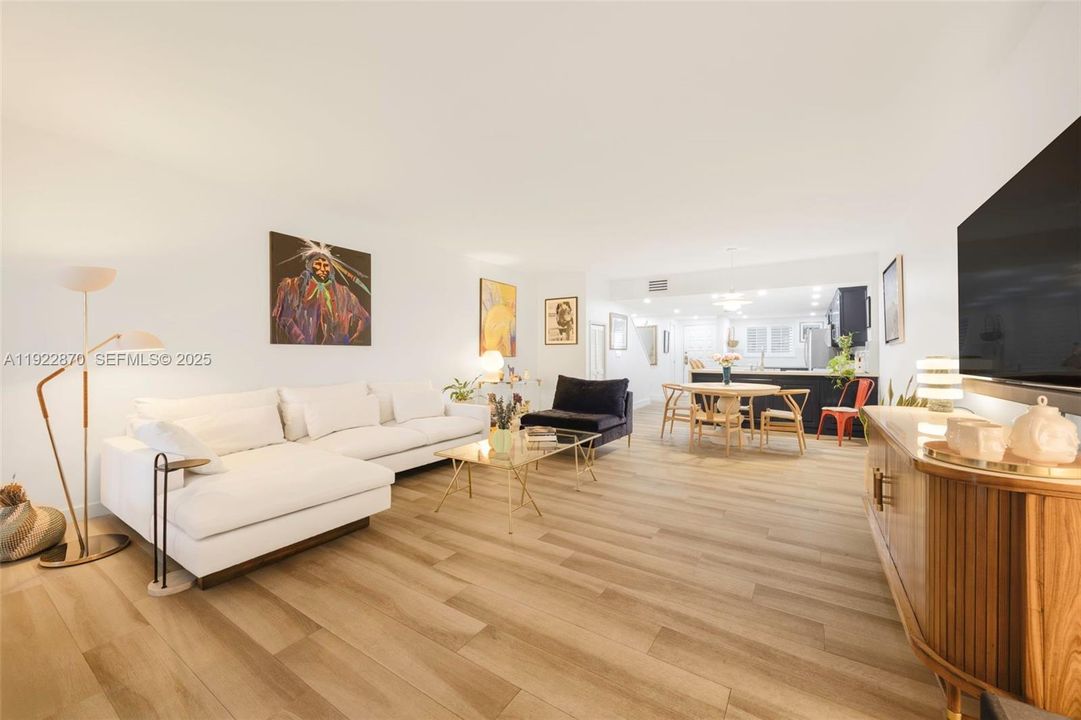 For Rent: $6,000 (2 beds, 2 baths, 1515 Square Feet)