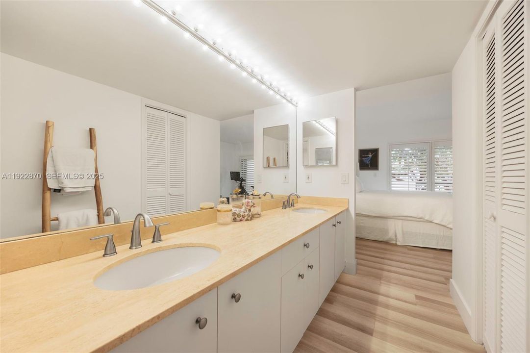 For Rent: $6,000 (2 beds, 2 baths, 1515 Square Feet)