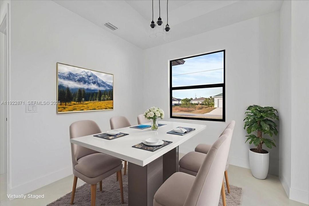 For Sale: $345,000 (4 beds, 2 baths, 1570 Square Feet)