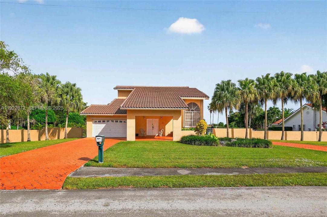 For Sale: $1,499,900 (4 beds, 3 baths, 3526 Square Feet)