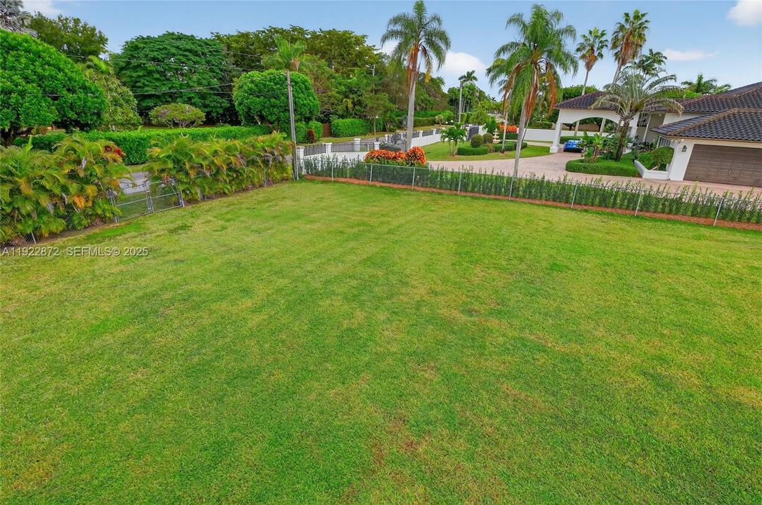 For Sale: $1,499,900 (4 beds, 3 baths, 3526 Square Feet)