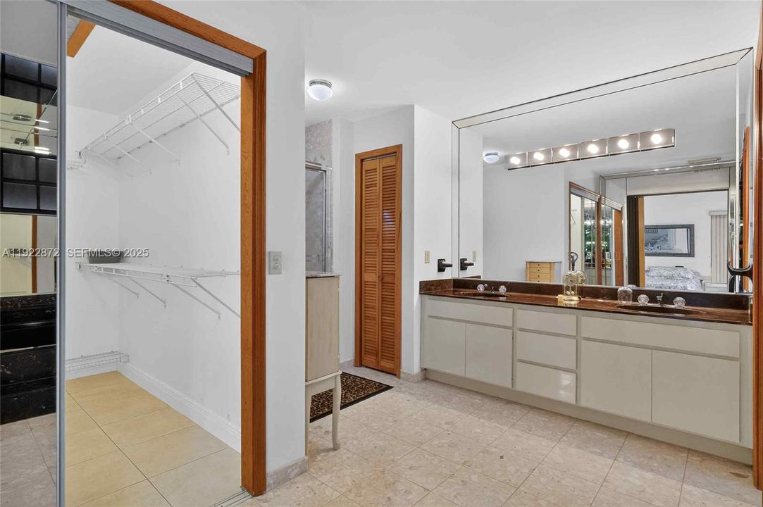 For Sale: $1,499,900 (4 beds, 3 baths, 3526 Square Feet)