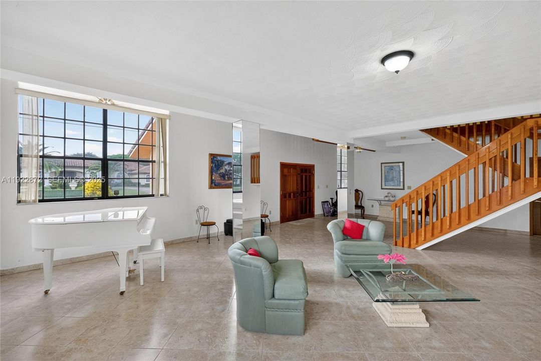 For Sale: $1,499,900 (4 beds, 3 baths, 3526 Square Feet)