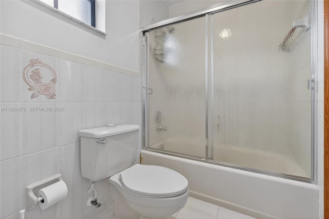 For Sale: $1,499,900 (4 beds, 3 baths, 3526 Square Feet)