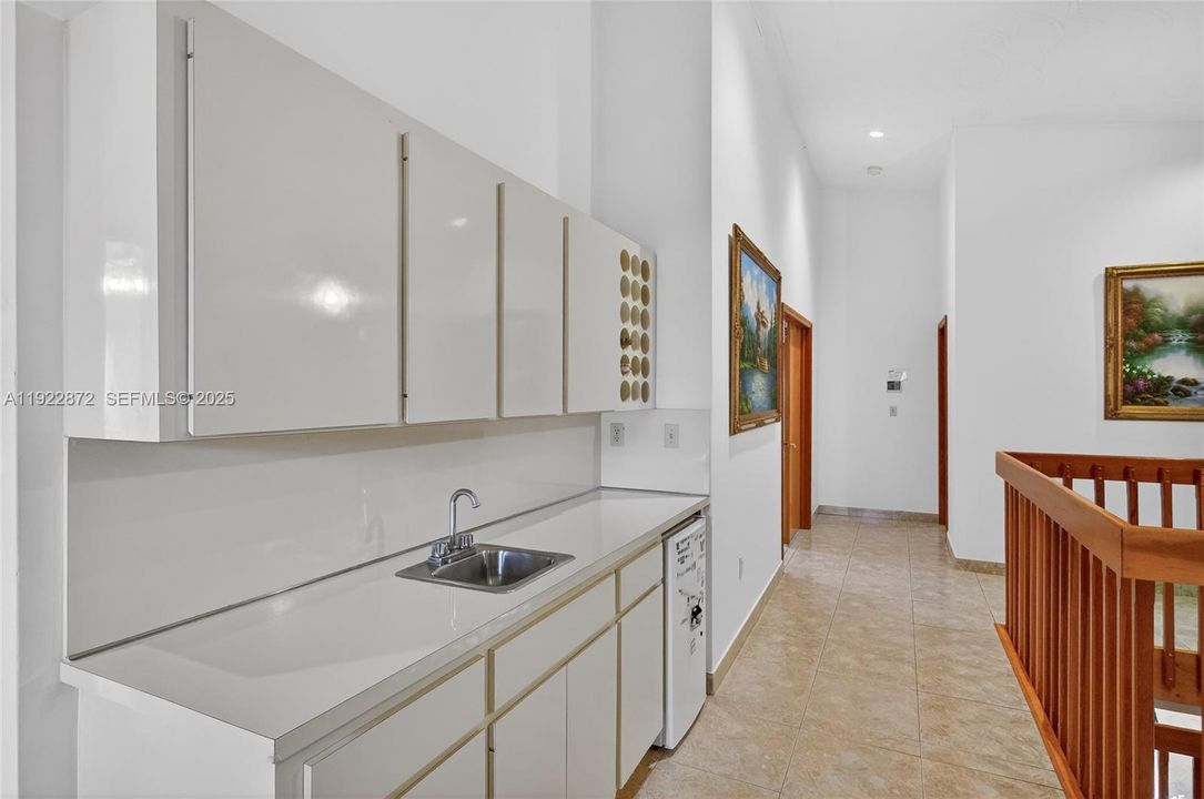 For Sale: $1,499,900 (4 beds, 3 baths, 3526 Square Feet)