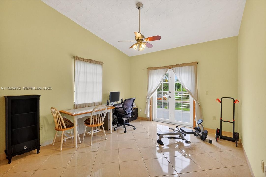 For Sale: $1,499,900 (4 beds, 3 baths, 3526 Square Feet)