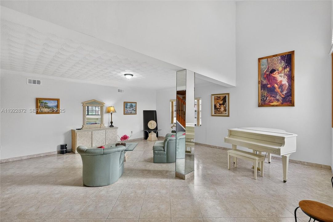 For Sale: $1,499,900 (4 beds, 3 baths, 3526 Square Feet)