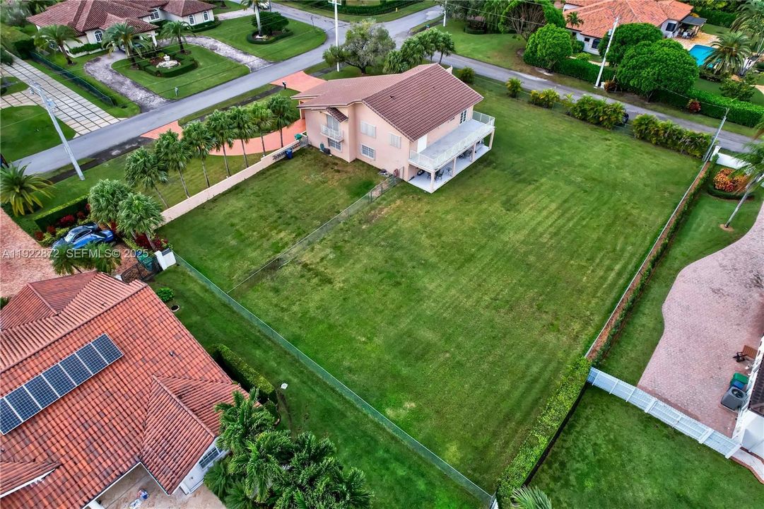 For Sale: $1,499,900 (4 beds, 3 baths, 3526 Square Feet)