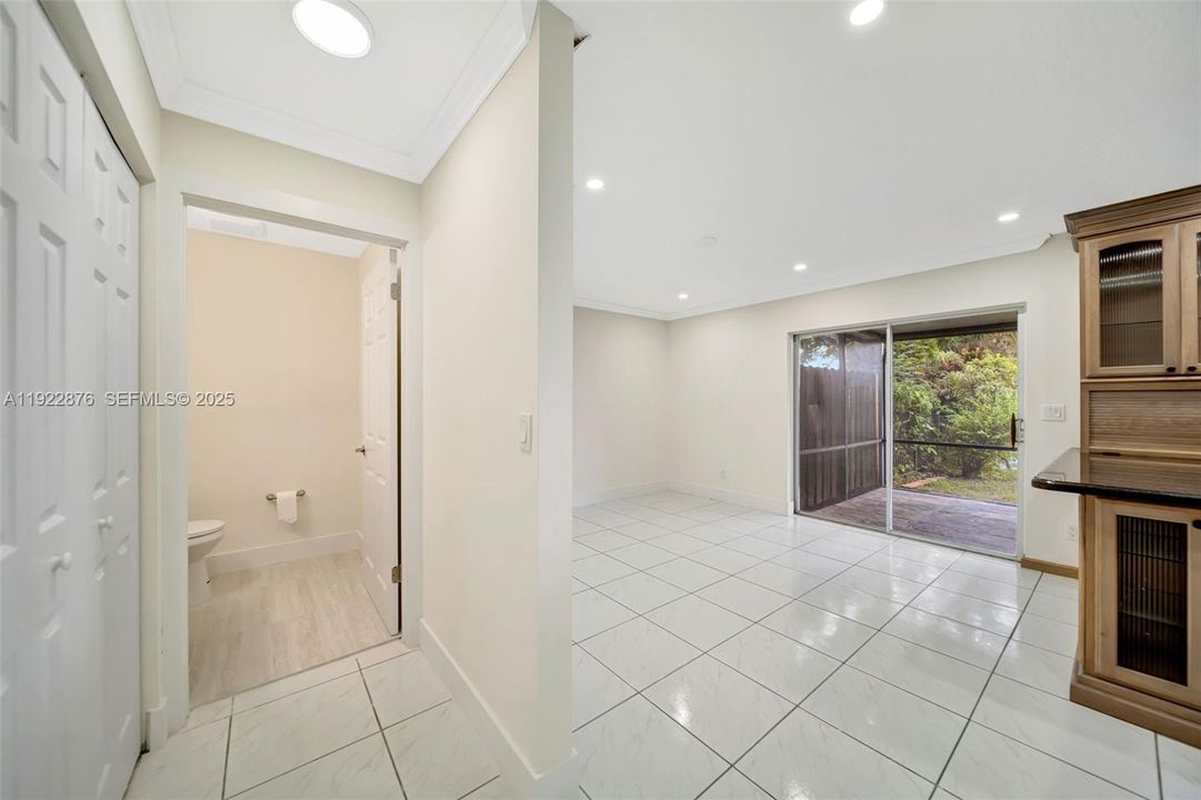 En Venta: $490,000 (3 camas, 2 baños, 1986 Pies cuadrados)