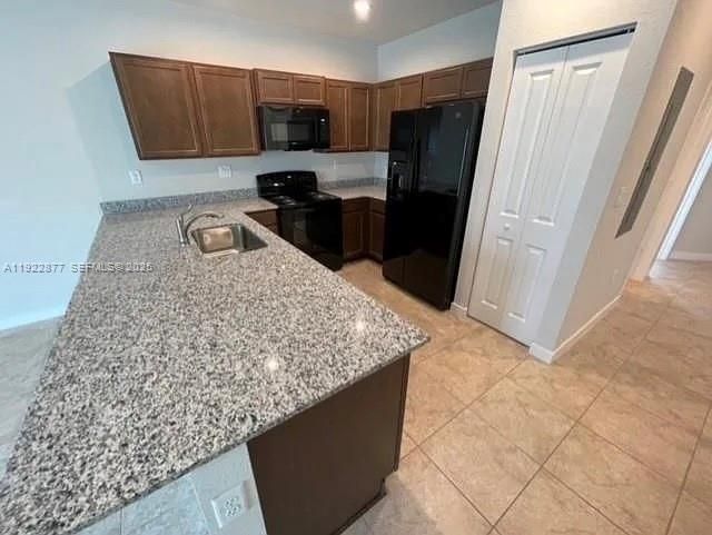 For Rent: $2,700 (3 beds, 3 baths, 1425 Square Feet)