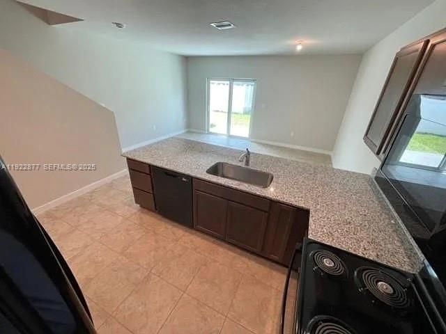 For Rent: $2,700 (3 beds, 3 baths, 1425 Square Feet)
