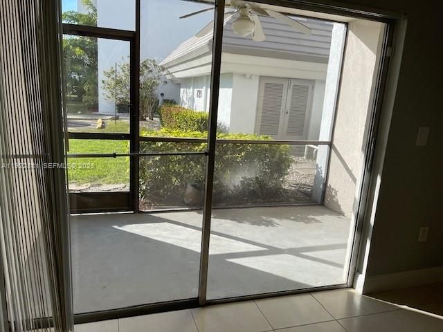 出租: $2,100 (2 贝兹, 2 浴室, 1060 平方英尺)