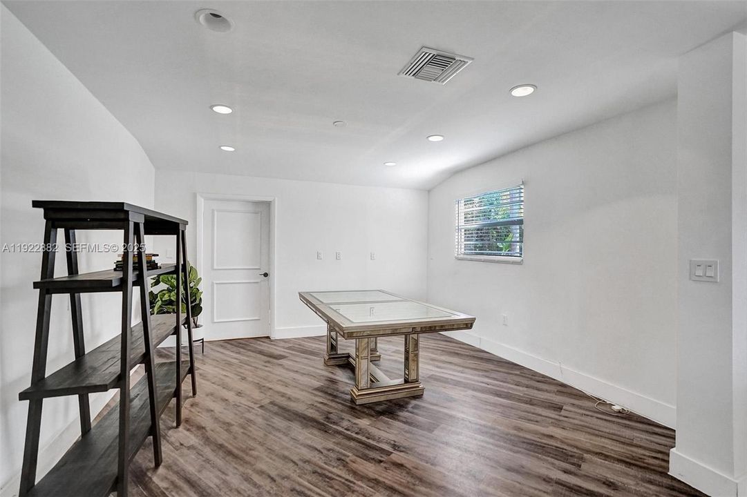 For Sale: $1,350,000 (4 beds, 3 baths, 2397 Square Feet)