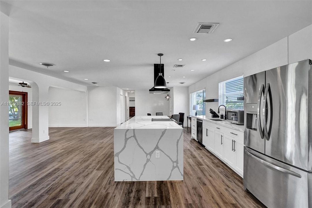 For Sale: $1,350,000 (4 beds, 3 baths, 2397 Square Feet)