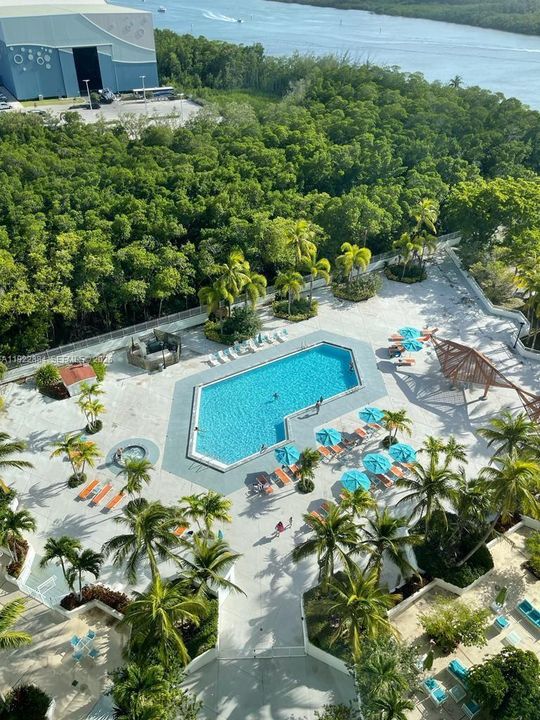 For Rent: $4,500 (2 beds, 2 baths, 1357 Square Feet)