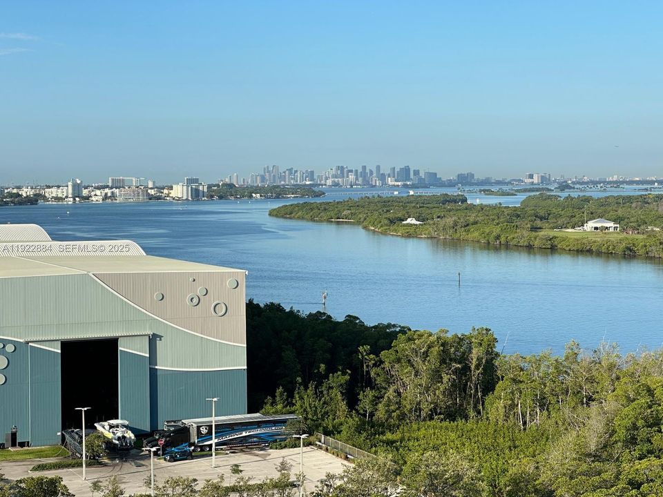 For Rent: $4,500 (2 beds, 2 baths, 1357 Square Feet)