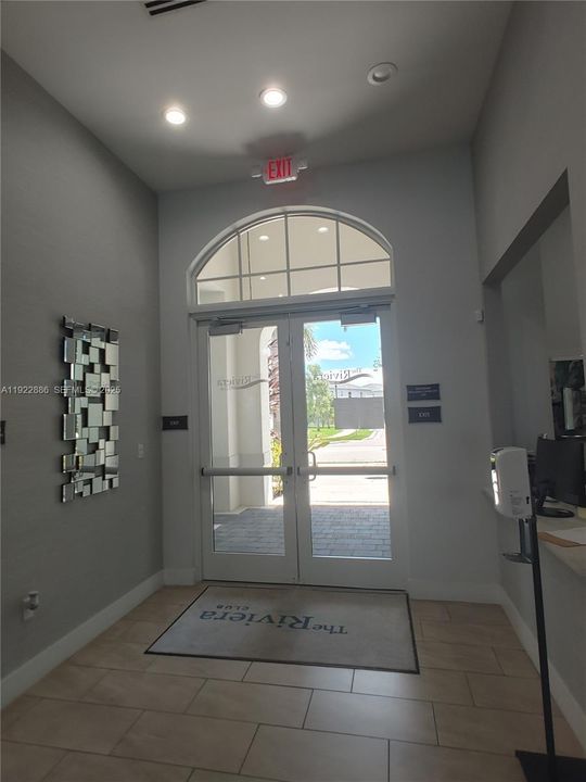 На продажу: $385,000 (3 спален, 2 ванн, 1483 Квадратных фут)