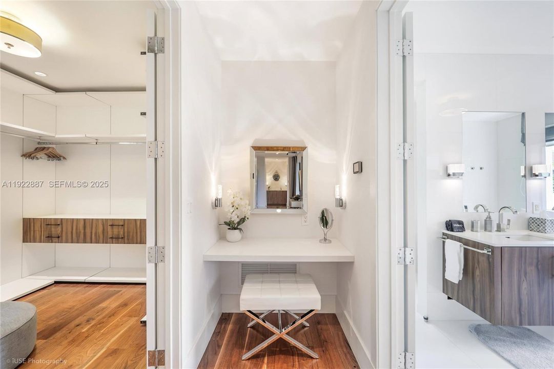 En Venta: $5,490,000 (5 camas, 5 baños, 4650 Pies cuadrados)