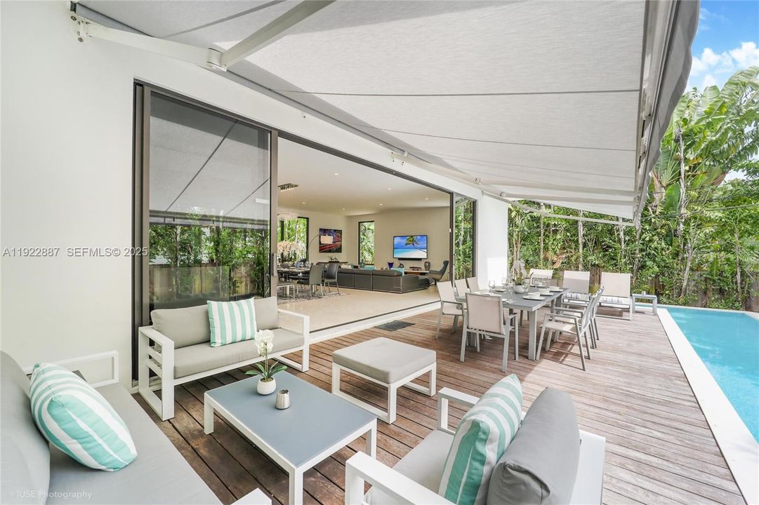 En Venta: $5,490,000 (5 camas, 5 baños, 4650 Pies cuadrados)