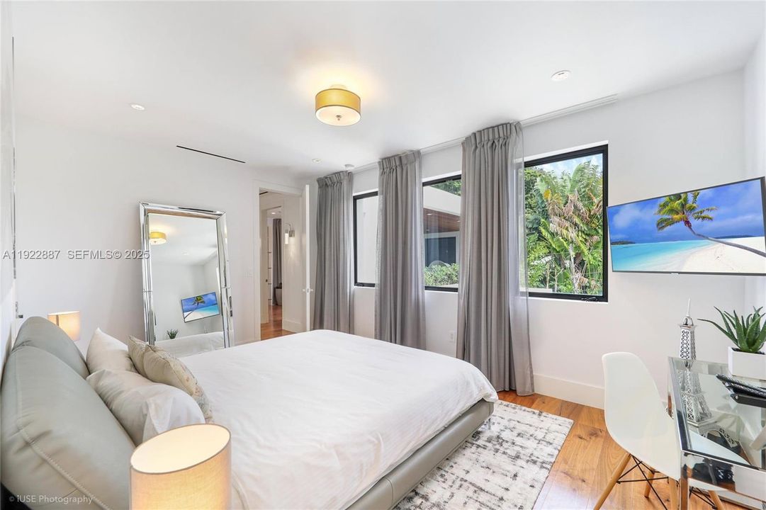 En Venta: $5,490,000 (5 camas, 5 baños, 4650 Pies cuadrados)