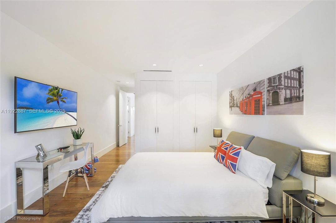 En Venta: $5,490,000 (5 camas, 5 baños, 4650 Pies cuadrados)