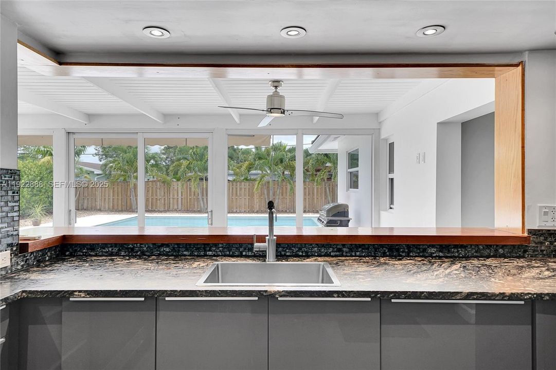 For Sale: $750,000 (4 beds, 2 baths, 2192 Square Feet)