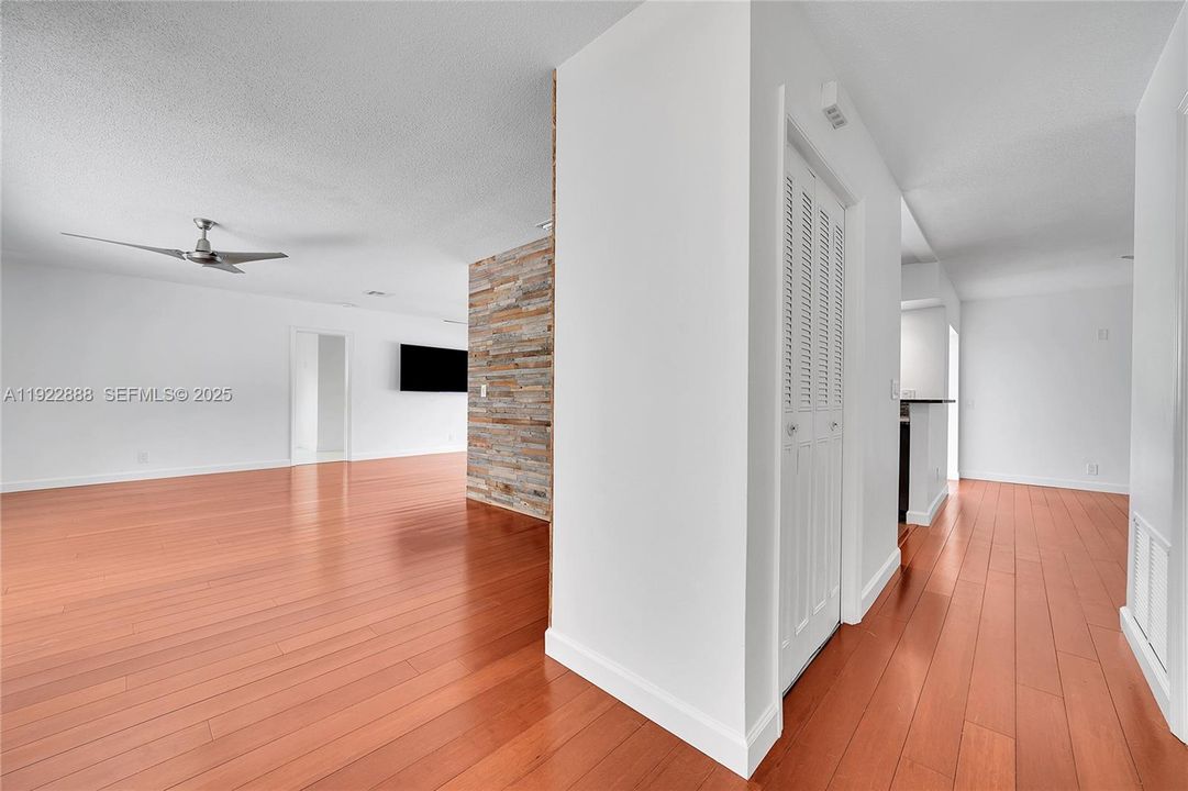 For Sale: $750,000 (4 beds, 2 baths, 2192 Square Feet)