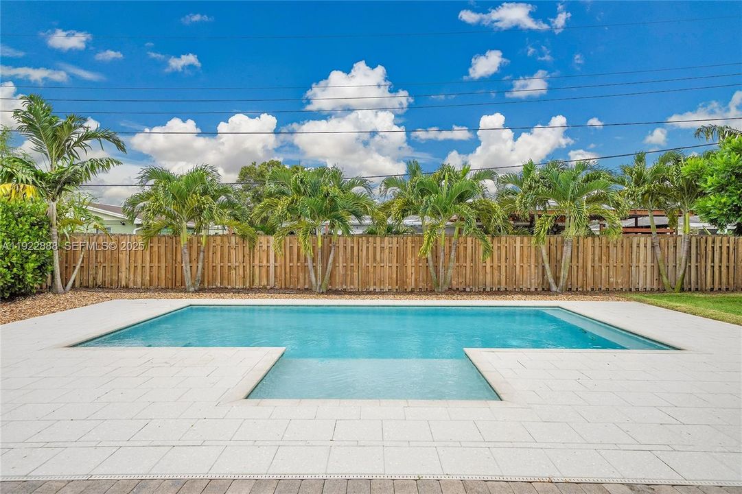 For Sale: $750,000 (4 beds, 2 baths, 2192 Square Feet)