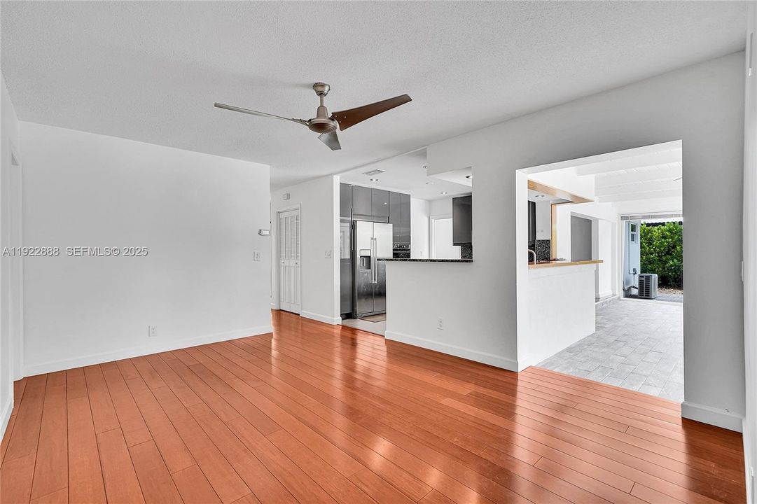 For Sale: $750,000 (4 beds, 2 baths, 2192 Square Feet)