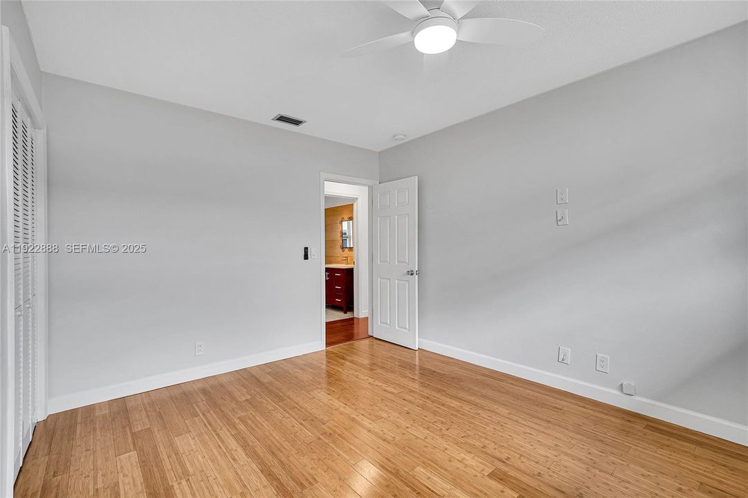 For Sale: $750,000 (4 beds, 2 baths, 2192 Square Feet)