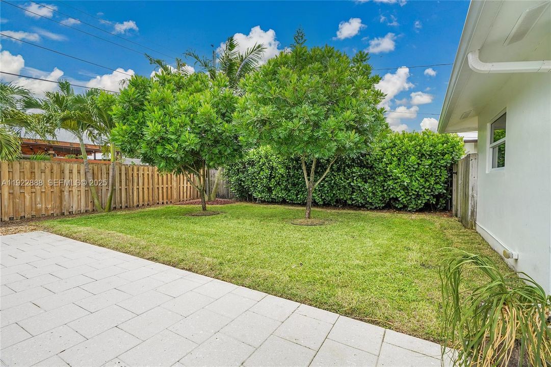 For Sale: $750,000 (4 beds, 2 baths, 2192 Square Feet)