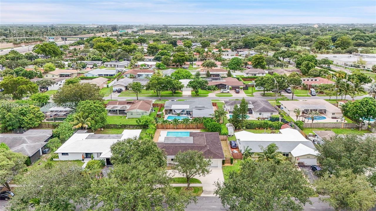 For Sale: $750,000 (4 beds, 2 baths, 2192 Square Feet)
