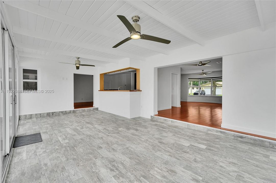 For Sale: $750,000 (4 beds, 2 baths, 2192 Square Feet)