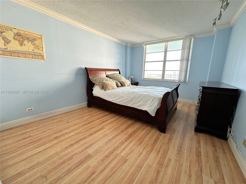 待售: $435,000 (2 贝兹, 2 浴室, 1488 平方英尺)