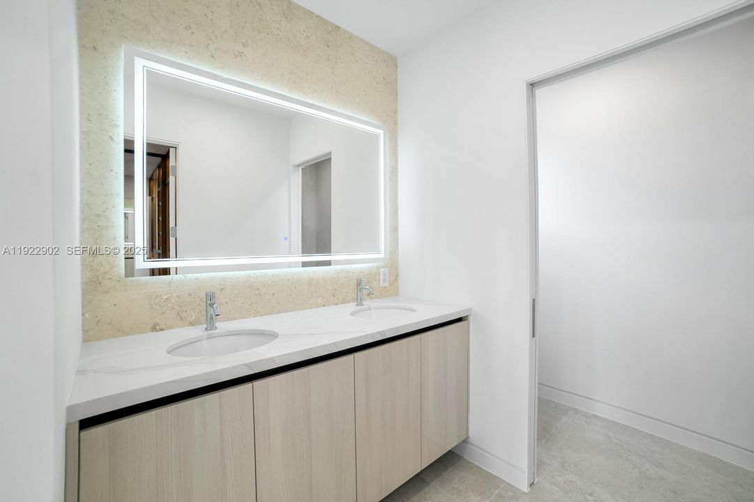 待售: $1,550,000 (4 贝兹, 4 浴室, 2636 平方英尺)