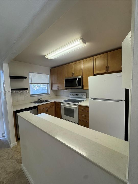 待售: $123,900 (2 贝兹, 2 浴室, 850 平方英尺)