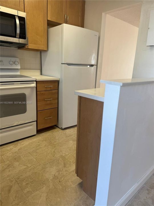 待售: $123,900 (2 贝兹, 2 浴室, 850 平方英尺)