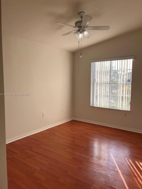 For Sale: $549,000 (3 beds, 2 baths, 1723 Square Feet)