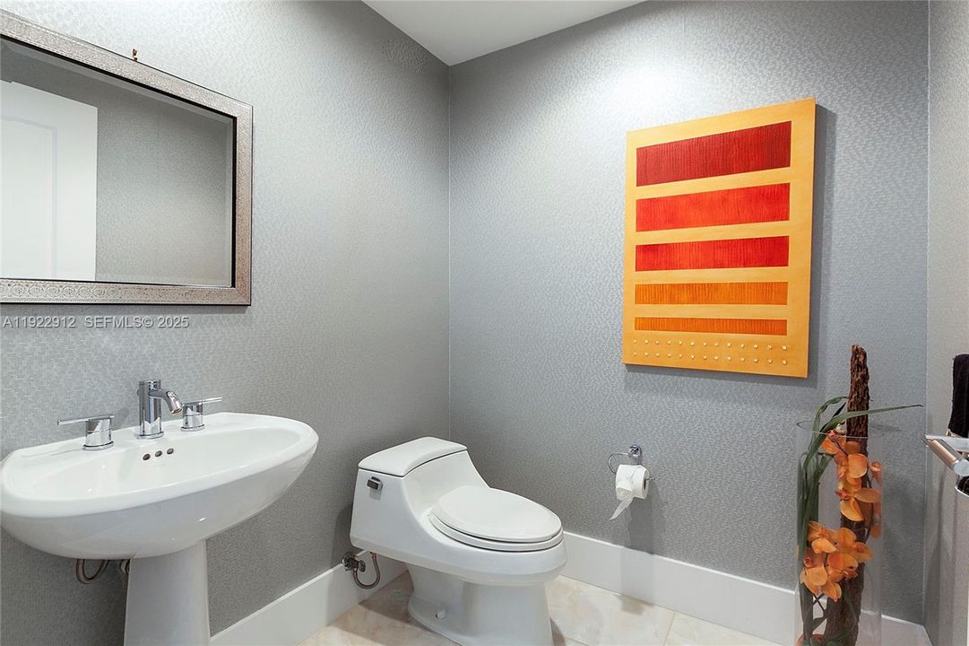 For Rent: $5,200 (2 beds, 2 baths, 1656 Square Feet)