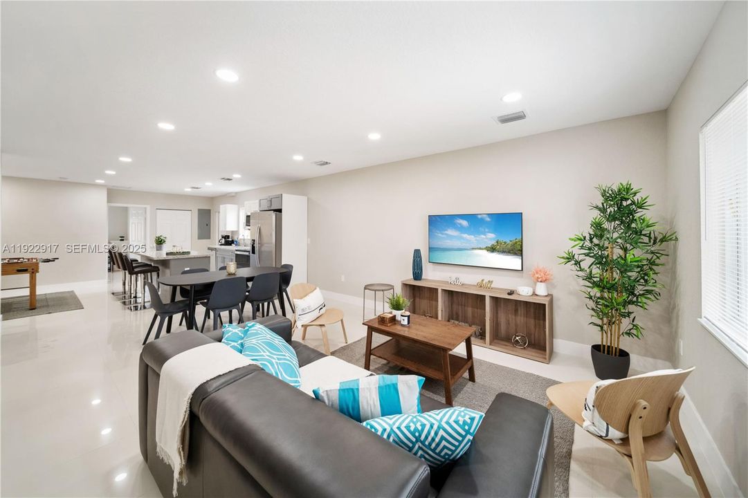 For Sale: $999,000 (0 beds, 0 baths, 3456 Square Feet)