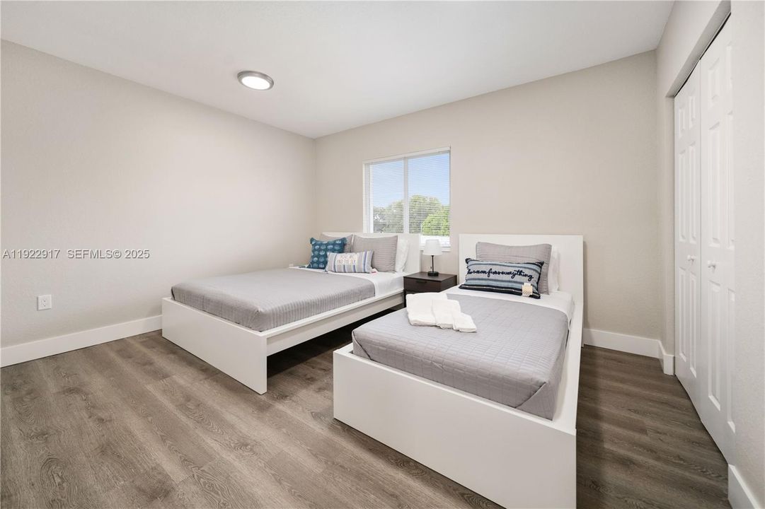 For Sale: $999,000 (0 beds, 0 baths, 3456 Square Feet)