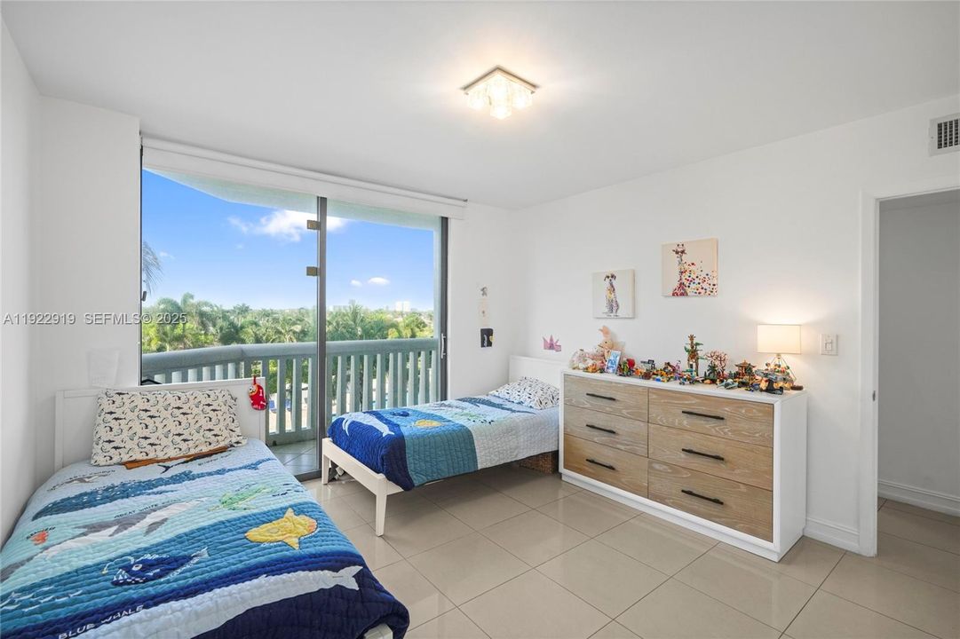 For Rent: $6,500 (3 beds, 2 baths, 1880 Square Feet)