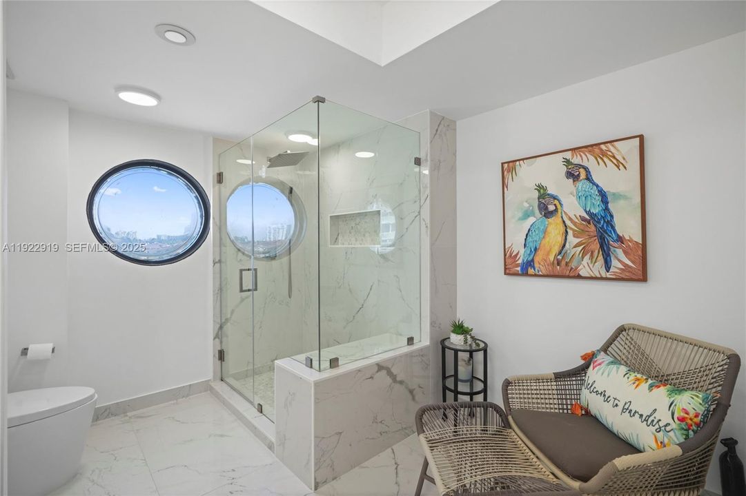 For Rent: $6,500 (3 beds, 2 baths, 1880 Square Feet)