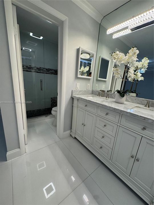 На продажу: $339,900 (3 спален, 2 ванн, 1093 Квадратных фут)