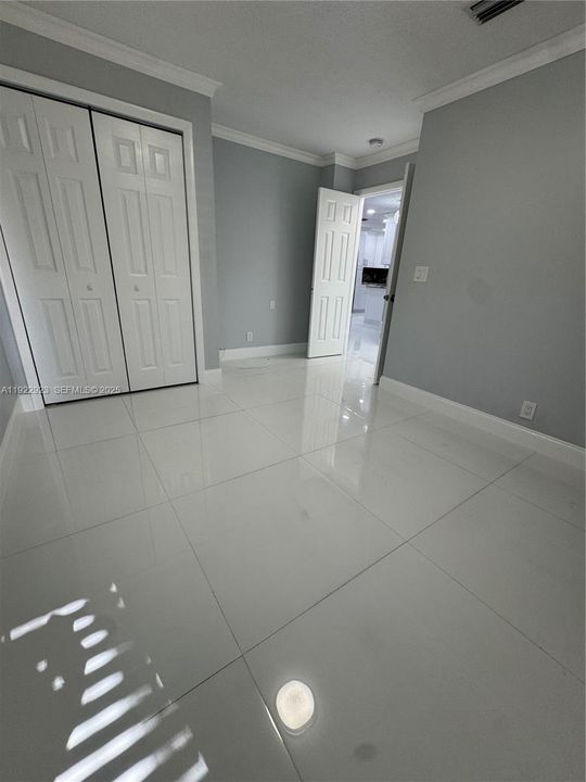 На продажу: $339,900 (3 спален, 2 ванн, 1093 Квадратных фут)