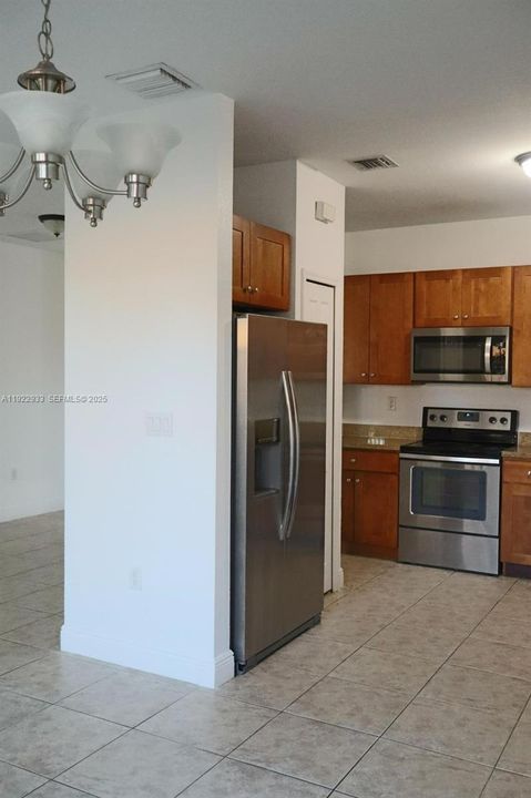 На продажу: $720,000 (3 спален, 2 ванн, 1534 Квадратных фут)