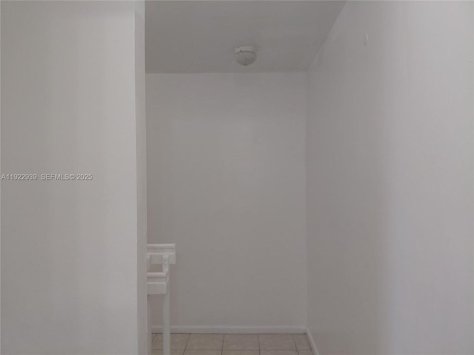 For Rent: $2,650 (4 beds, 2 baths, 1086 Square Feet)